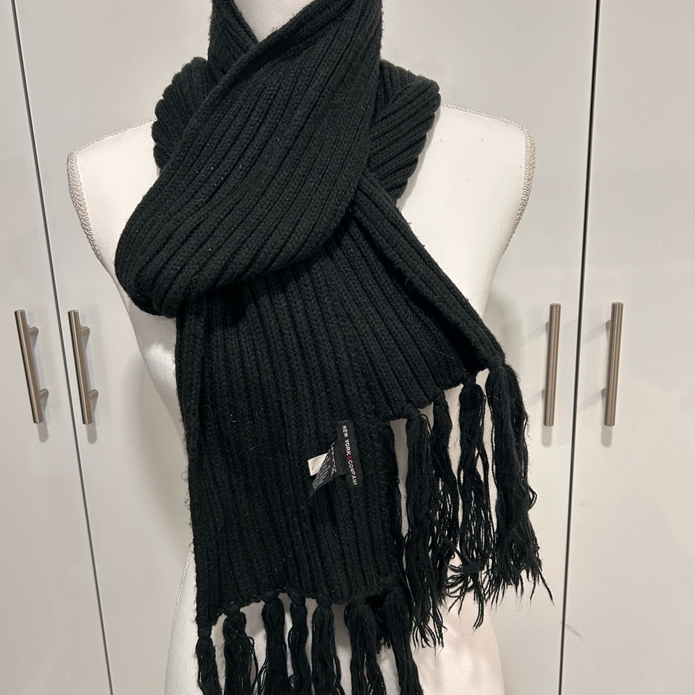 New York & Company Black Ribbed Scarf